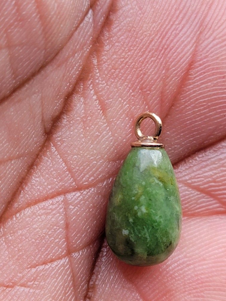 14kt Gold Jadeite Pendant