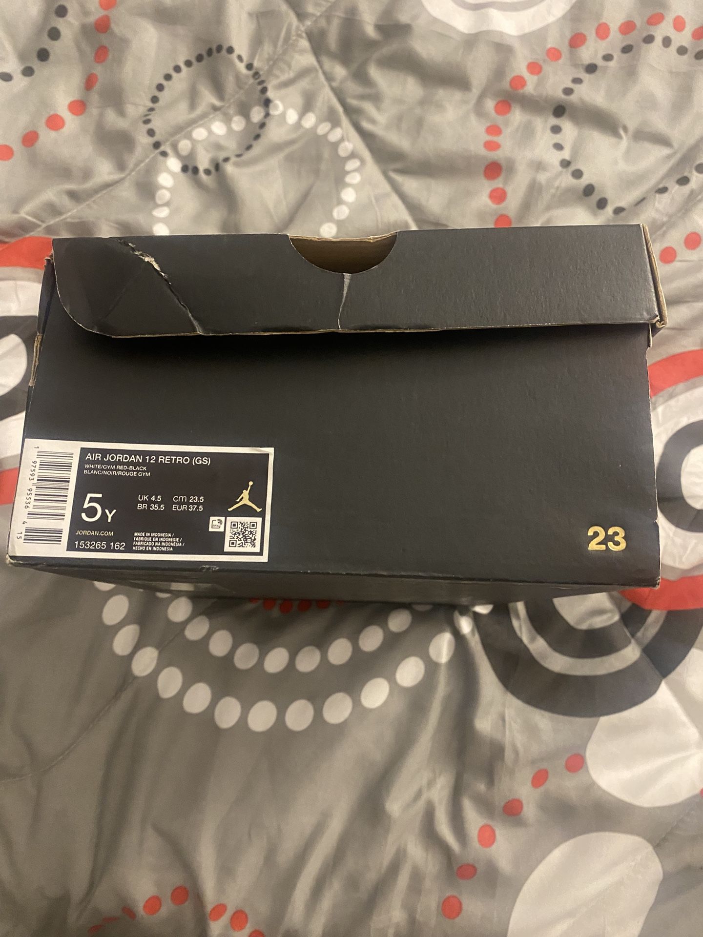 Air Jordan 12 Retro Gs Size 5Y 