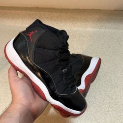 Jordan 11 Bread Size 7Y No Box Used