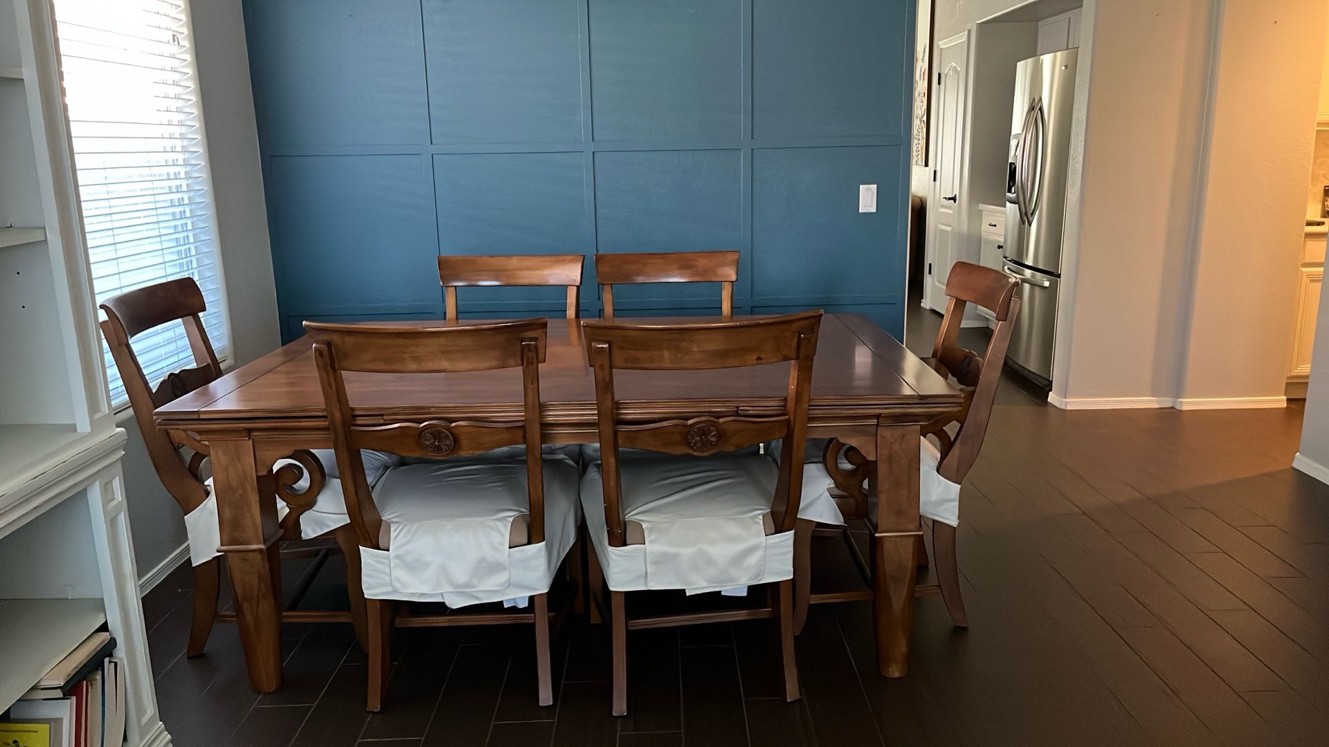 La-Z-Boy Table And Chairs