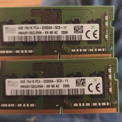 SK Hynix 4GB DDR4 laptop RAM modules