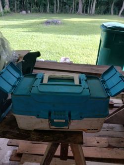 Tackle box