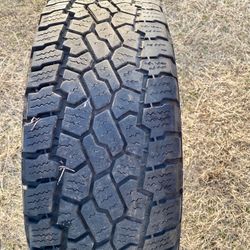 Lt 275-70-18 Cooper Tire