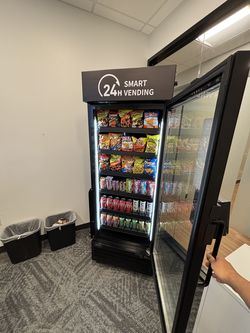 Smart Vending Cooler | HAHA Plus 440