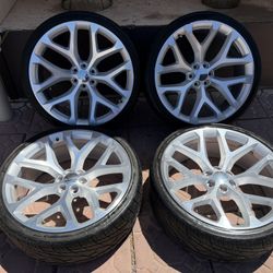 26 Inch Wheels 6 Lug For Chevy Or GMC 