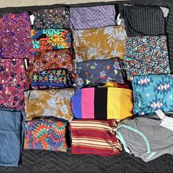 Woman’s Size Small NWT Clothing Lot LULAROE