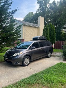 2012 Toyota Sienna