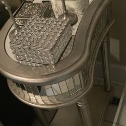 Mirror Table