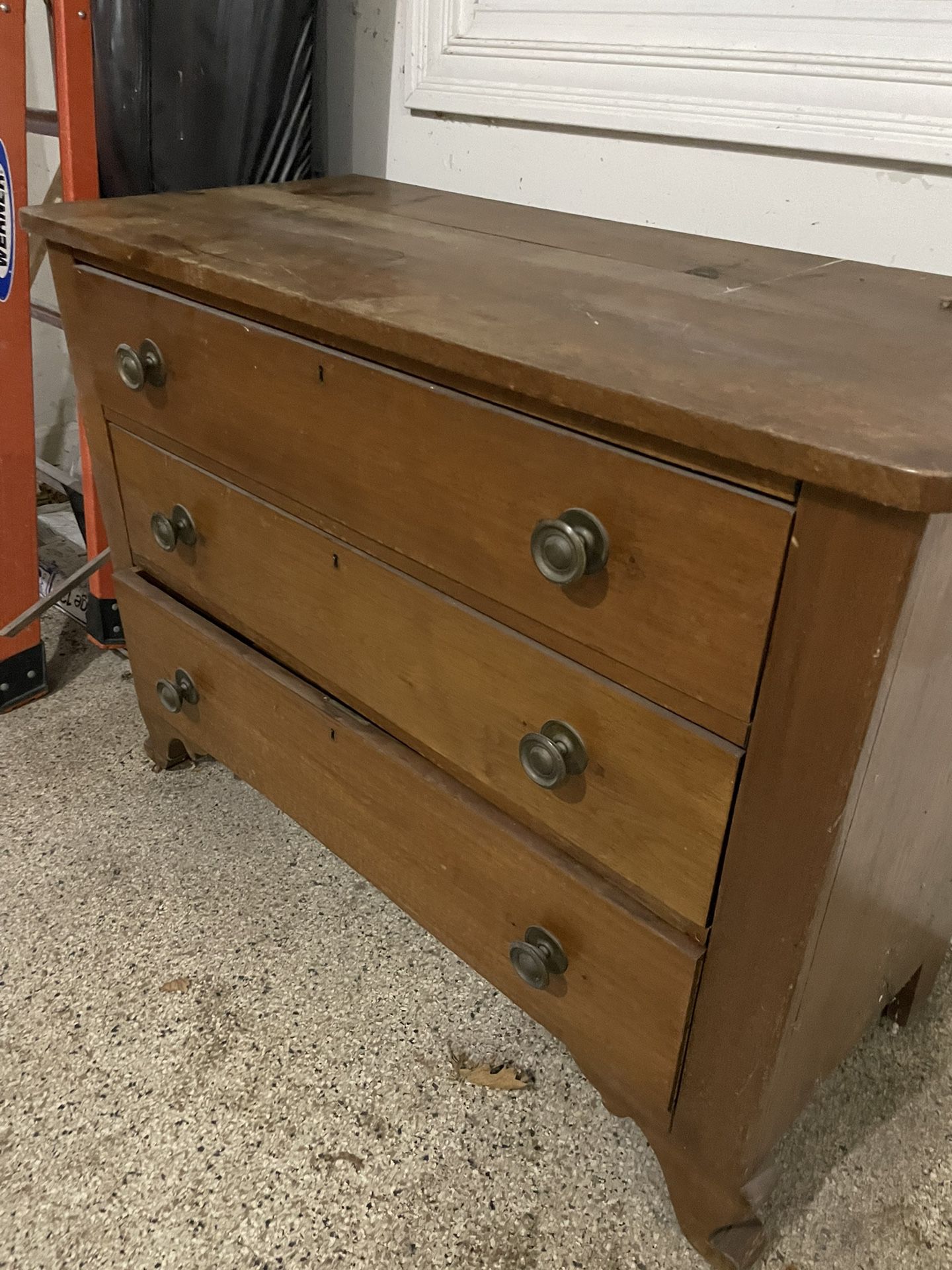 Furniture Vintage Dresser