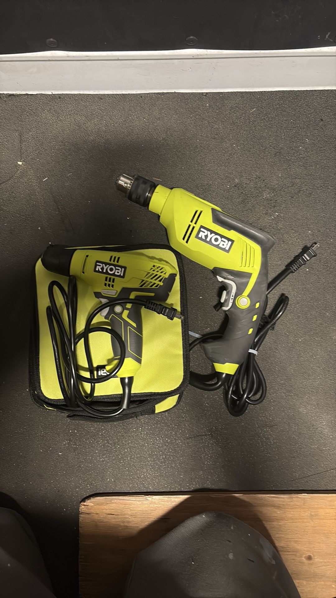 Ryobi 5/8 6.5 Amp VSR hammer drill & Ryobi 5.5 amp drill