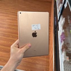 iPad 7th Gen 32GB WiFi Only Used 