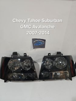 Chevy Tahoe 2007-2014 Headlights
