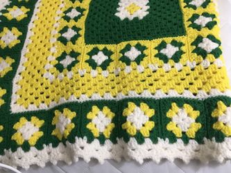 Hand Made Lap Blanket Crocheted Green White Yellow Granny Squares 40” X 56”  Exce Condition 