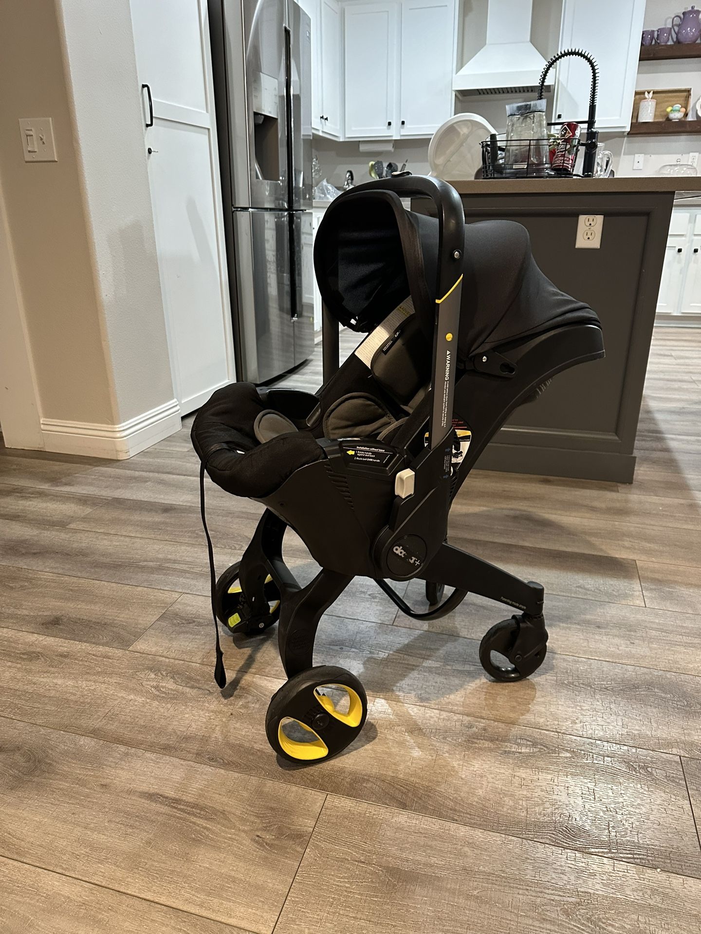 Doona Stroller With Base 