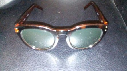 Gap womans sunglasses REAL