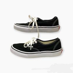 Womans Black  Vans Size 7.5