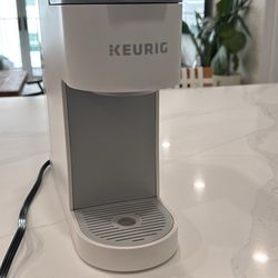 Keurig K-Slim Single Serve K-Cup Pod Coffee Maker