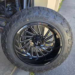 2024 Toyota Tacoma 4X4, 4, 37X22X12.5 R22 LT  Black Milled Wheel ARKON