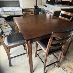 New Beautiful Ashley’s Furniture High Dining Table Set ⭐️ Only $39 To Finance ⭐️ Shop Now Pay Later ⭐️