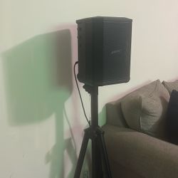 Selling A Speaker With Holder