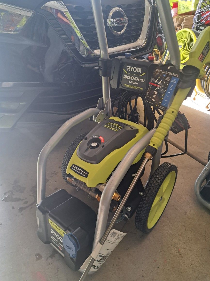 RYOBI
3000 PSI 1.1 GPM Cold Water Electric Pressure Washer