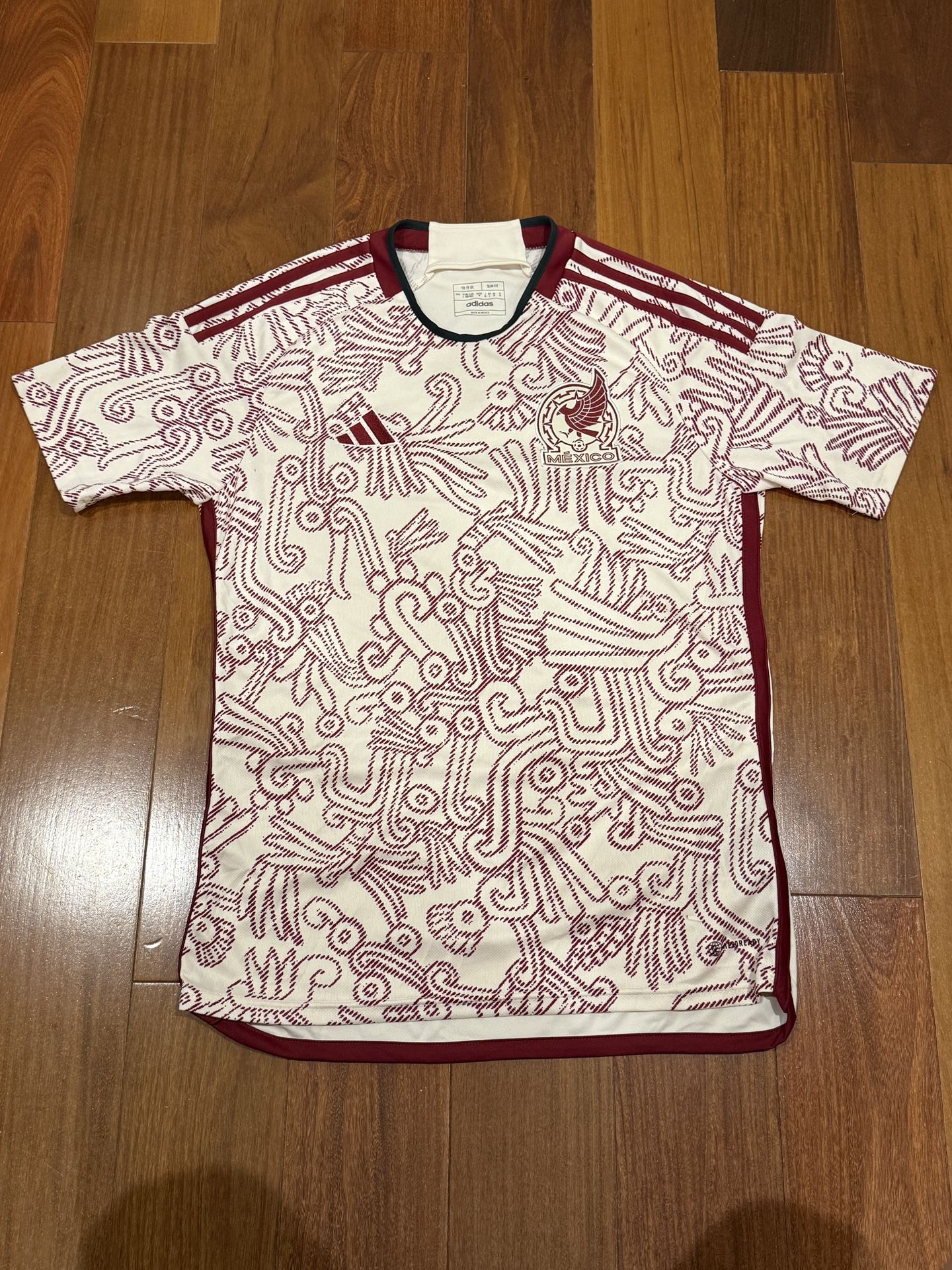 Adidas Authentic Mexico Jersey Size M