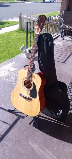 Guitarra Usada Como Nueva for in South - OfferUp