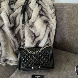 Chanel medium boy bag patent black