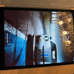 iPad Pro 12.9 Model ML3K2LL/A