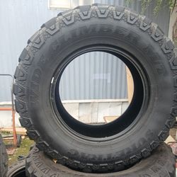 35x12.5/18 Suretrac Wide Climber M/T All 4 $150