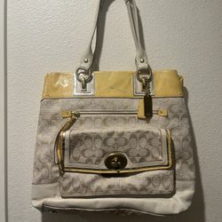 Coach Signature Bag