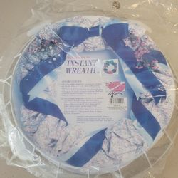 Instant Wreath Maker - New