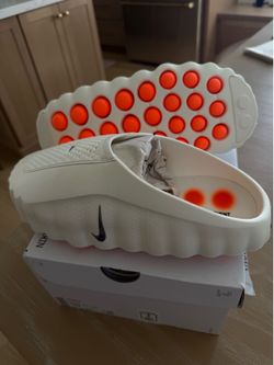Nike Mind 001