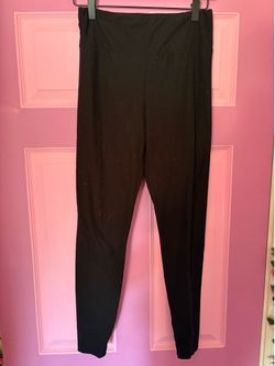 2 Pairs of No Boundaries Leggings Small