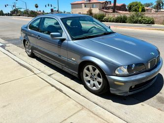2000 BMW 323i