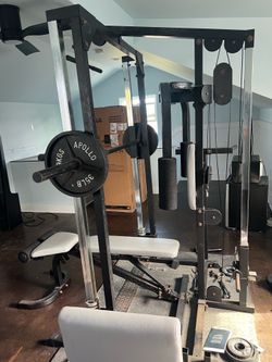 Body Solid weight machine