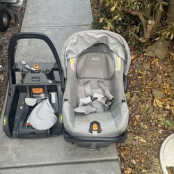 Chicco Car Seat With Two Bases