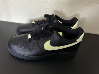 Nike Air Force 1 07’ Black Volt