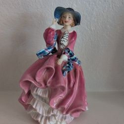 Royal Doulton Bone China "Top O' The Hill" 