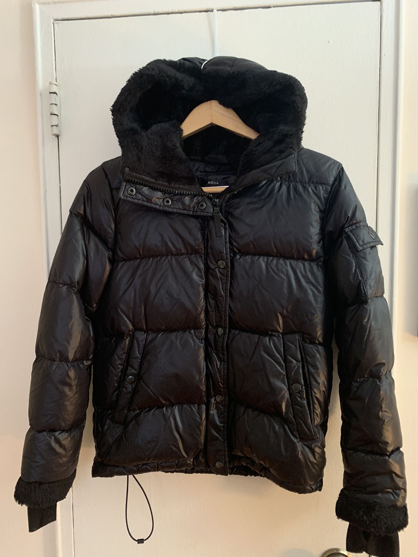 Womens S Down Jacket Excellent Pick Up Sheepshead Bay Brooklyn NY