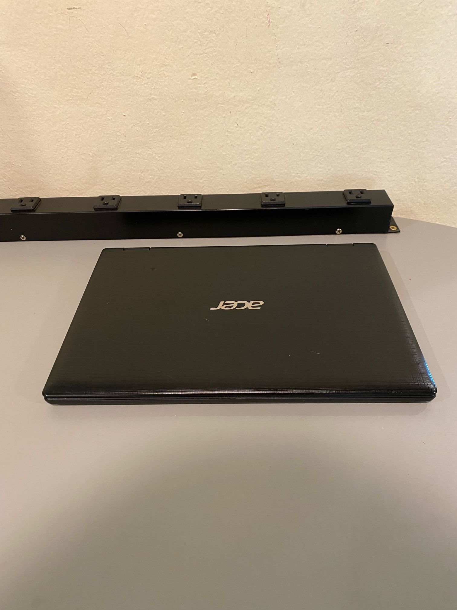 Acer Touch Screen Spin with HDMI and Webcam