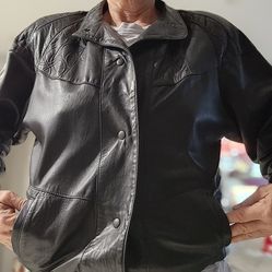 Women's buttery Black Leather Jacket medium/ large