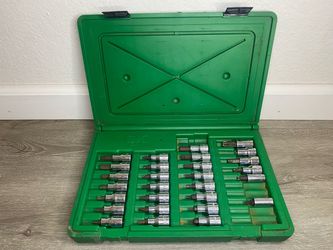 SK Tools 89039 33 pc. Bit Socket Set 3/8 & 1/4 Drive USA Chrome INCOMPLETE HAS RUST ON TIPS AS SHOWN