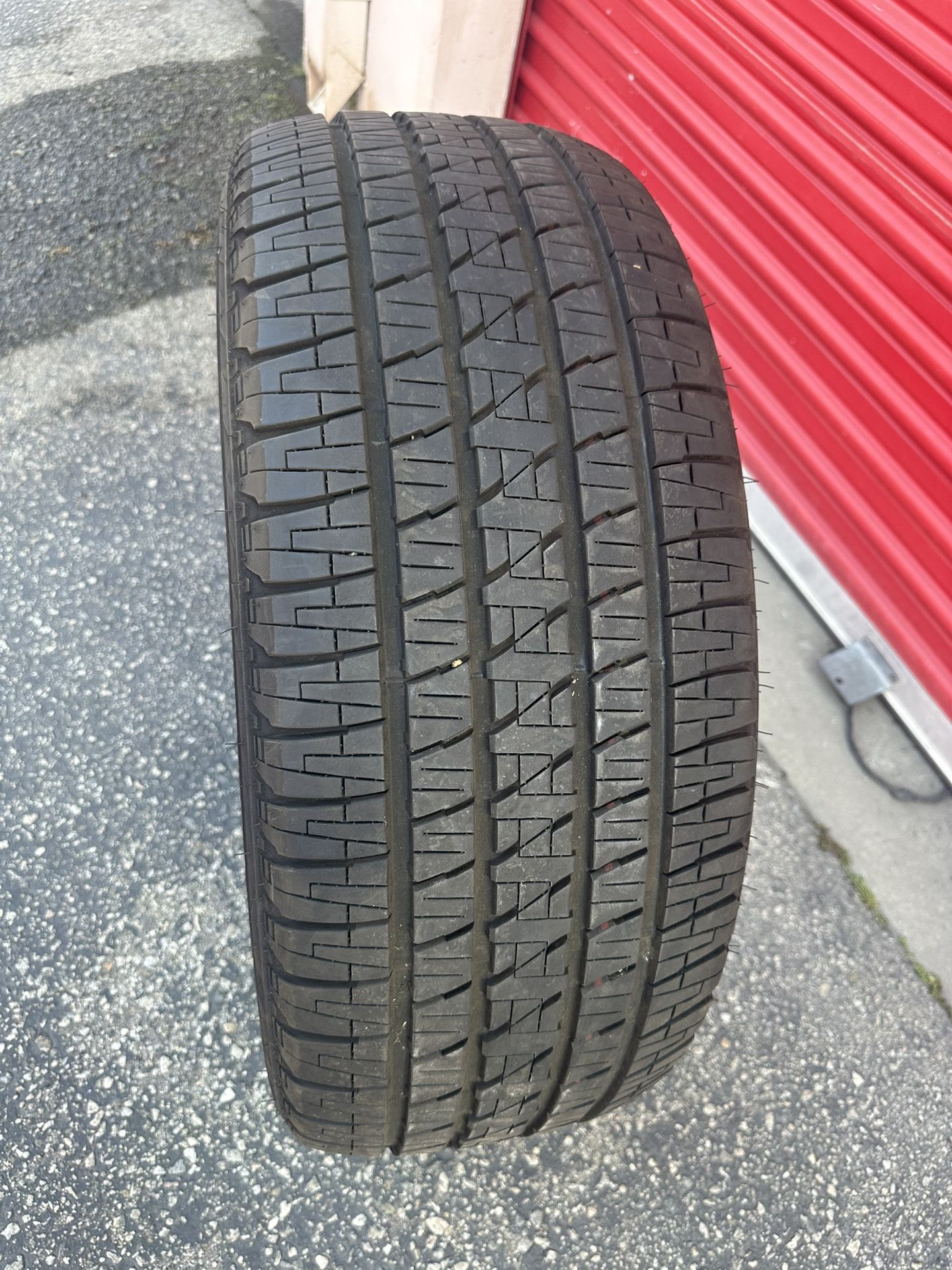 P285-45-R22” Bridgestone Dueler H/L Alenza Tire