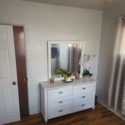 🎁WHITE COLOR DRESSER/6 DRAWER DRESSER WITH MIRROR 50” X 17” X 31”🎁