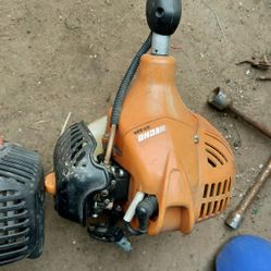 Two Echo Weed Eaters And Straight Shaft And A Curb Shaft Both Of Them Do Run They Just Need String Put In Them