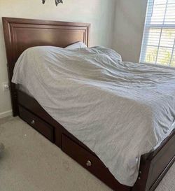 wood full size bed set with trundle, dresser and night table