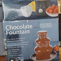 NIB Kitchen ELITE PRO Chocolate Fountain