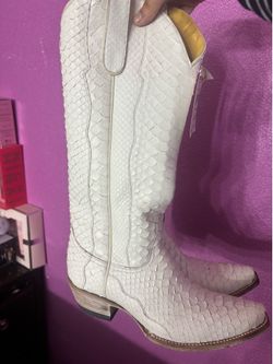 Boots!