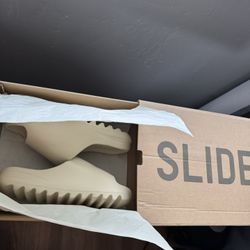 Adidas Yeezy Slide Bone 